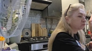 ЗАКАЗАЛИ ПИЦЦУ! РАСПАКОВКА!