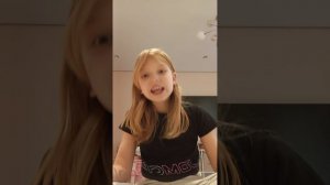 нашла в своëм магазине мармеладыча.