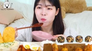 Мукбанг - курица и токпокки - аппетитная подача