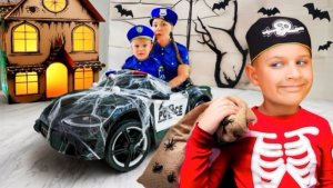 Оливер и Полиция расследуют кражу украшений для Хэллоуина! Детские видео смотреть