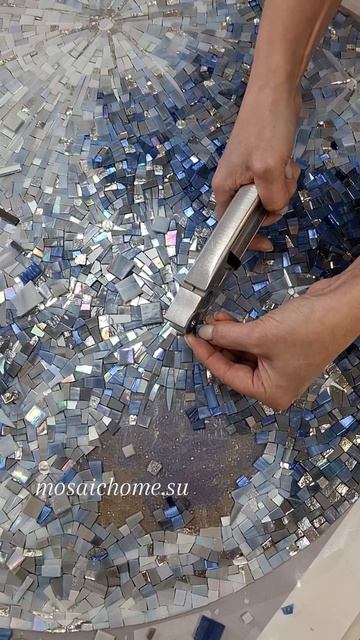 Свет белого золота. Наша интерпретация Луны в мозаике смотреть онлайн