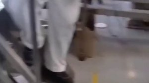 Сотрудник снял обстановку на Коломенском хлебозаводе в Москве,Пиццы просто валяются на полу.