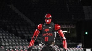 Toyota представила робота-баскетболиста нового поколения CUE7