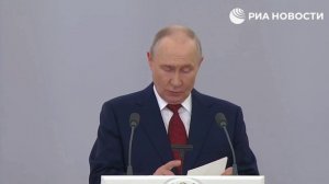 «Народ России никому и никогда не сломить».

Запад тщетно пытается подорвать экономику и науку стран