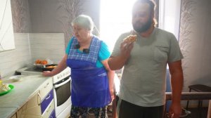 Беляши самые ВКУСНЫЕ Готовит так ТОЛЬКО МАМА сын лопает С АППЕТИТОМ