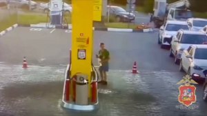 Подросток попытался поджечь автозаправку в Подмосковье по указке мошенников