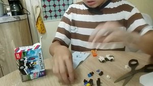 собираю один набор lego