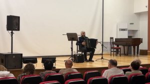 Шел казак на побывку домой…