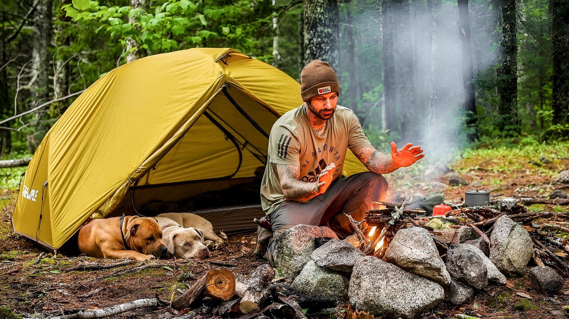 Lonewolf 902 - CAMPING IN THE RAIN WITH MY DOGS