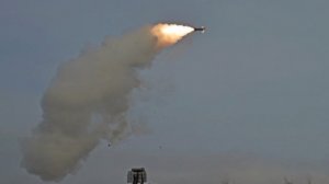В Севастополе военные отражают атаку ВСУ, работает ПВО и мобильные группы, сообщает губернатор