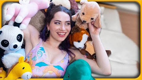 a one night stand but she sleeps with stuffed animals смотреть онлайн