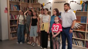 Участники инклюзивной медиа-прогулки по Серову взяли интервью у главы и рассказали об АНО «Скрепка»