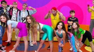 ЖЕСТКИЙ ЗАПРЕТ В КАМПУСЕ?! 😱 УЧИТЕЛЬ МАКС ОТМЕНИЛ ВСЕ ОТНОШЕНИЯ!