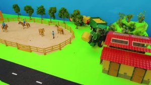 Трактор горит, полиция и пожарные на месте происшествия! 🚜🔥Игрушечные лошадки Видео для детей