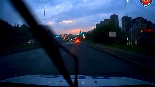 Сотрудники Госавтоинспекции Казани помогли вовремя доставить беременную женщину в роддом