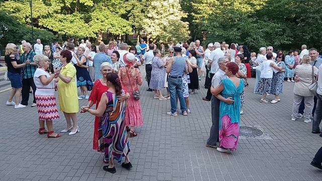 Я куплю тебе дом ......... 26.07.26 Гомель парк Луначарского 🥰💫 смотреть онлайн