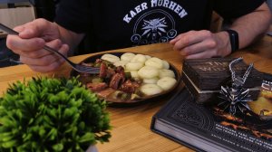Спокойная кухня ведьмачьего мира - Колбасное рагу с картофельными клецками