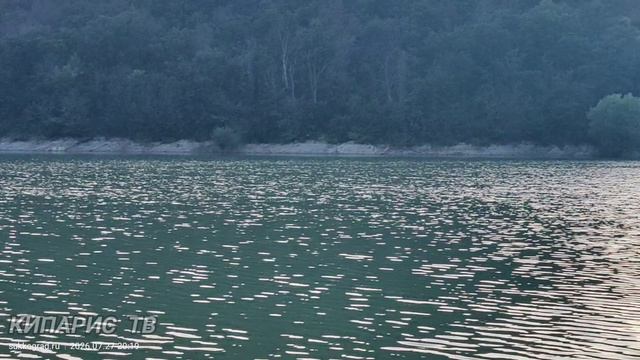 🌅 Тихий вечер на Кипарисовом озере: ждём щуку!