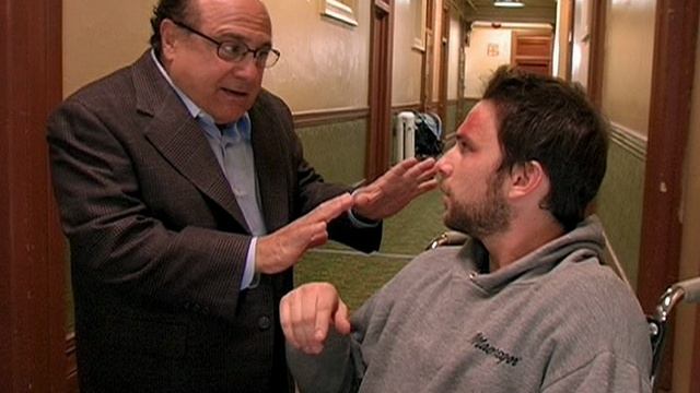 В Филадельфии всегда солнечно - 2 сезон 1 серия / It's Always Sunny in Philadelphia смотреть онлайн