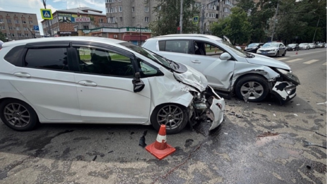 Аварии и ДТП НА ДОРОГАХ — не уступил и получил подборка на видео регистратор