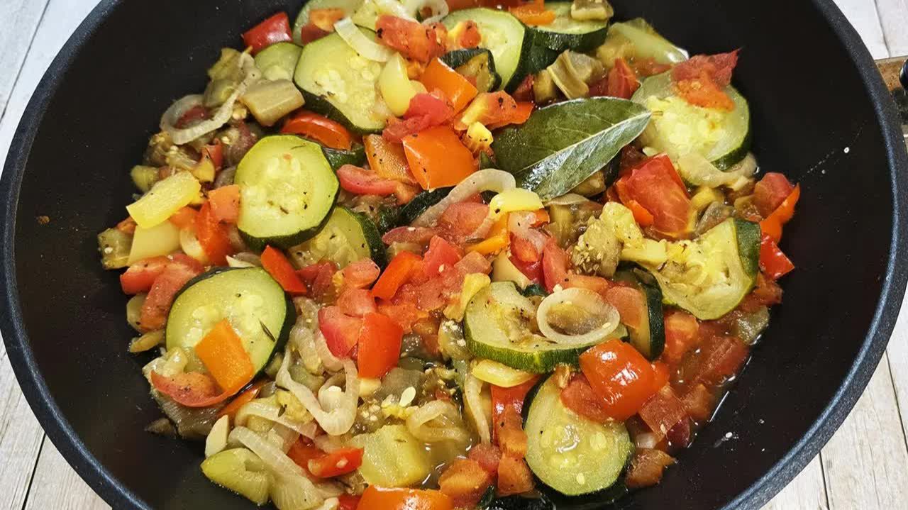 ОВОЩНОЕ РАГУ — простой и вкусный рецепт. Пёстрое рагу