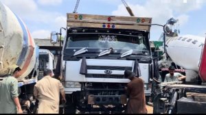 Новый бетоновоз из старого автобуса. Пакистанский автопром
