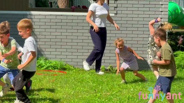 День мяча. Подвижные игры у дошкольников Funny Ant Malahovka.