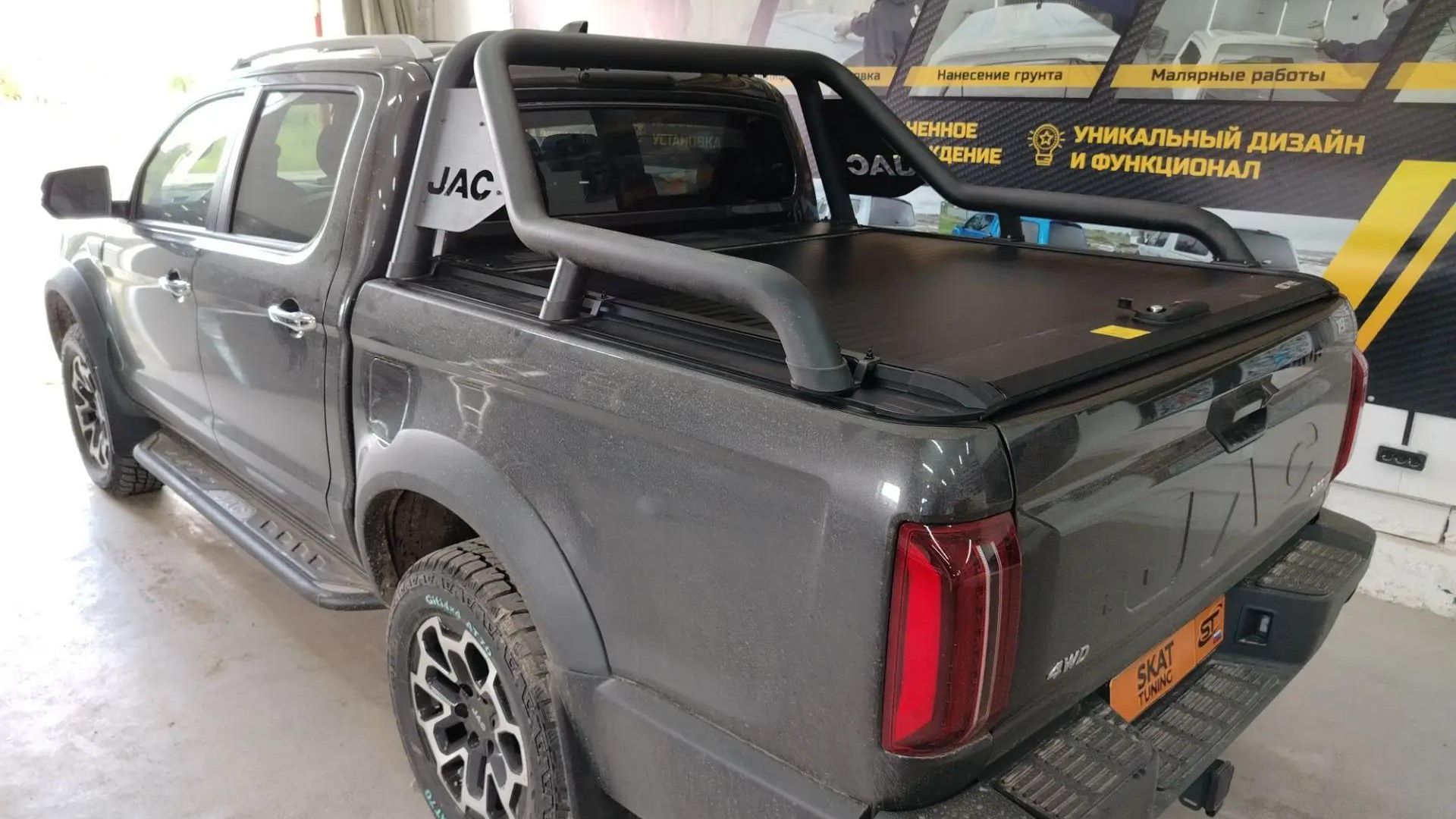 Комплексная установка роллеты и поворотного бокса на пикап JAC T9
