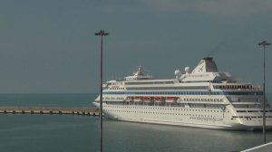 Круизный лайнер Astoria Grande не вернется в Сочи