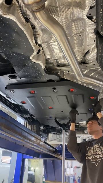 Защита топливного бака на Volkswagen Teramont