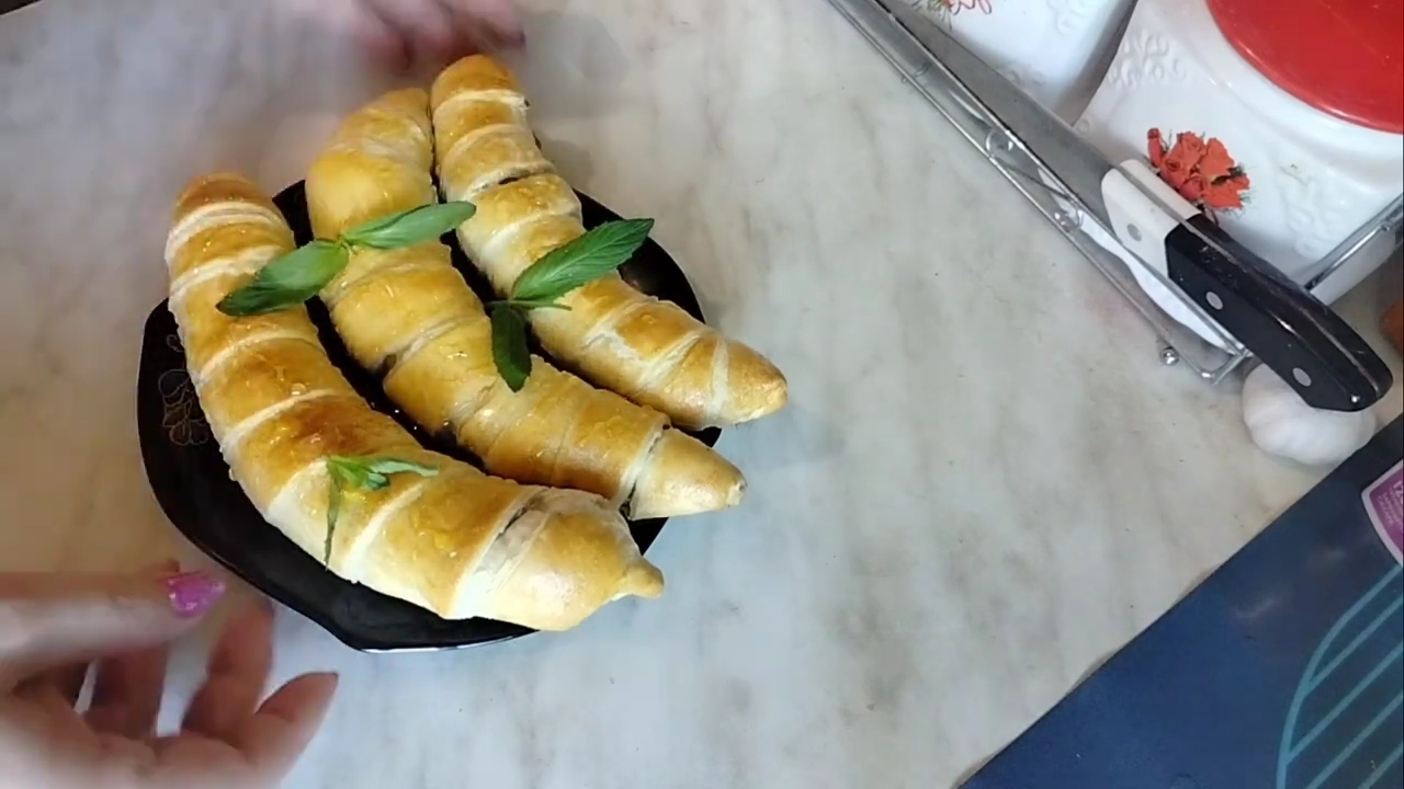 Для вкусного перекуса, десерт с бананами.