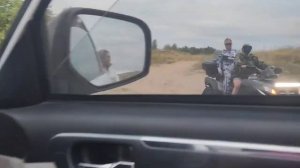 VLOG, потихоньку собираем урожай. Собака топор идет ко дну- не умеет плавать. Выехали на природу.