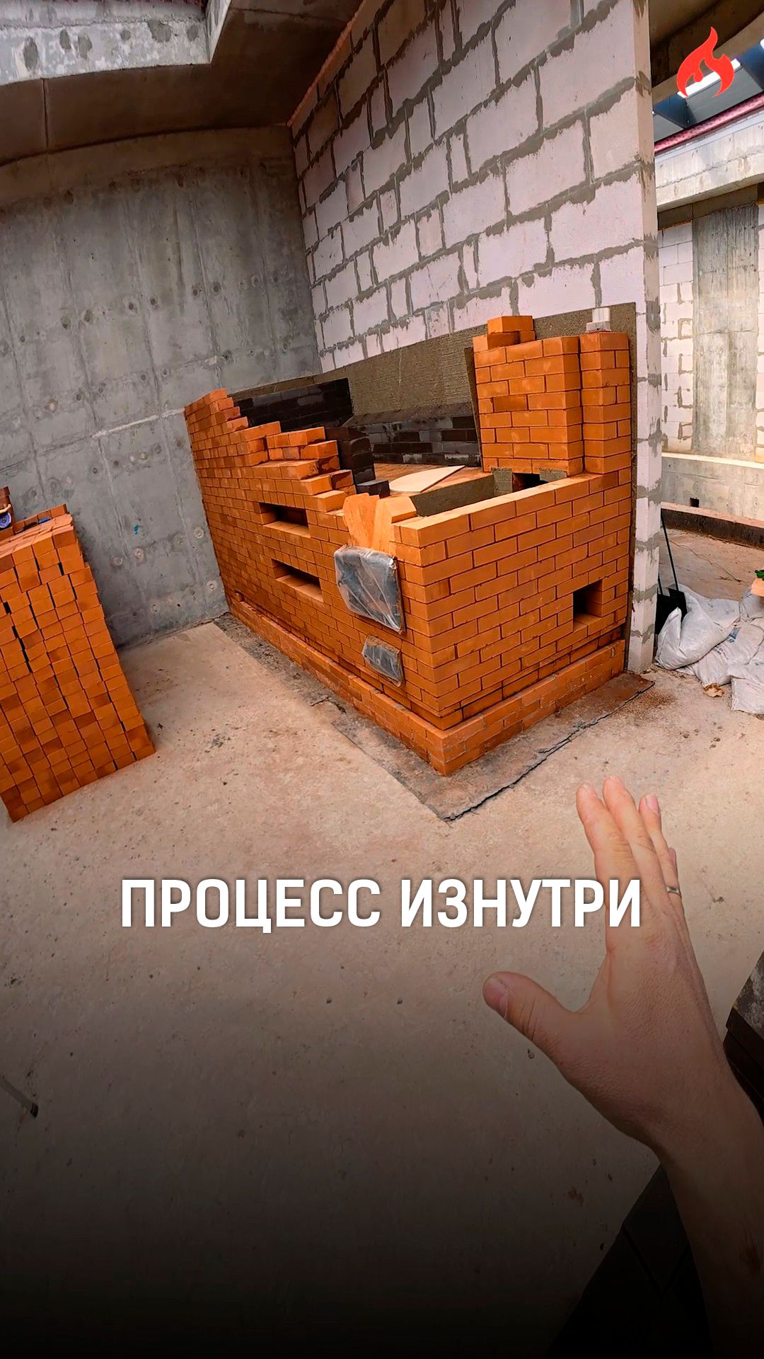 Барбекю‑комплекс не в беседке, а в доме: русская печь, мангал, тандыр — обзор строительства