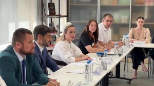 О дополнительных мерах поддержки учителей сегодня говорили в городе Кемерово.