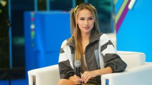 Познер, Месси и Роналду. Алина Загитова на фестивале.