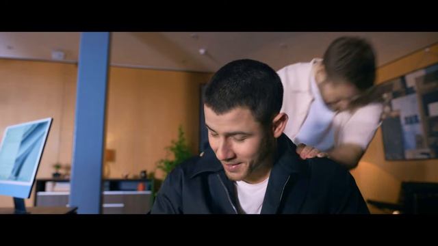 Это хит! — Русский трейлер (Дубляж, 2026) [j5Ik7JgMwRc]