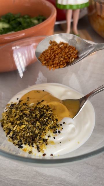 Огуречный салат с хрустящими  сырными овощами