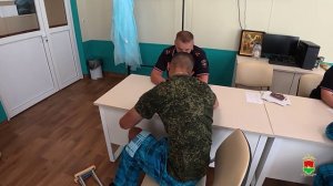 В брянском госпитале проходящим лечение военным вручены новые паспорта вместо утраченных в зоне СВО