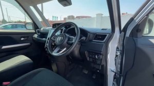 Toyota  	Roomy	2020	серебристый	M900A0495599