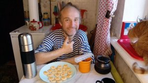 Очень вкусный завтрак с Рыжулей. Распаковочка. Мукбанг. Обжор. Еда на камеру. Диета. Шизофрения.