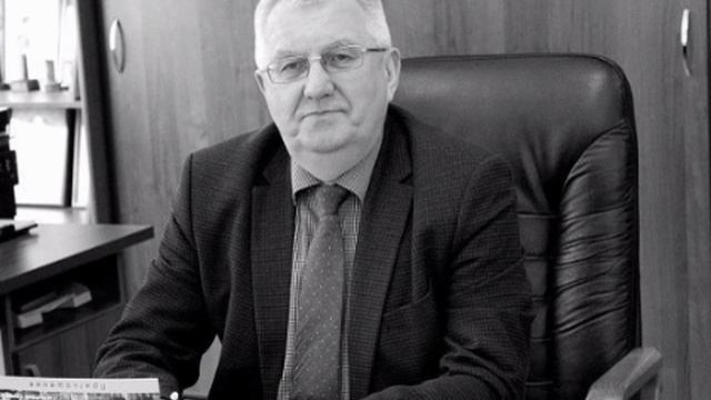 Убили Учёного, доктора сельскохозяйственных наук Екатеринбурга,за замечание школьникам. смотреть онлайн