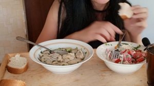Мукбанг /пельмени 🥗🥗🥗🥗 салат