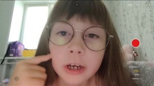 девочка с каре