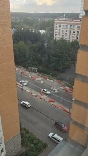 На Волынской ветром сдуло дорожные ограждения