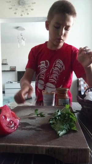 готовим еду с Лукой
