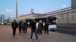 Автобус Лиаз-5250 «ВОЯЖ» следует по маршруту 451(ст. Пушкино-Москва(м.ВДНХ))