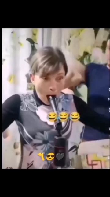Настоящая певица)))
 #рек #прикол #юмор #рекомендации