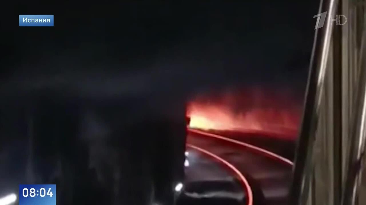 Свыше 100 человек пострадали в результате возгорания в метро Барселоны. смотреть онлайн