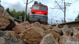 Камера под поездом, ВЛ10У-470.