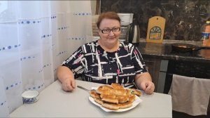 К встрече мужа готова! Настряпала пирогов с яйцом и зеленью.